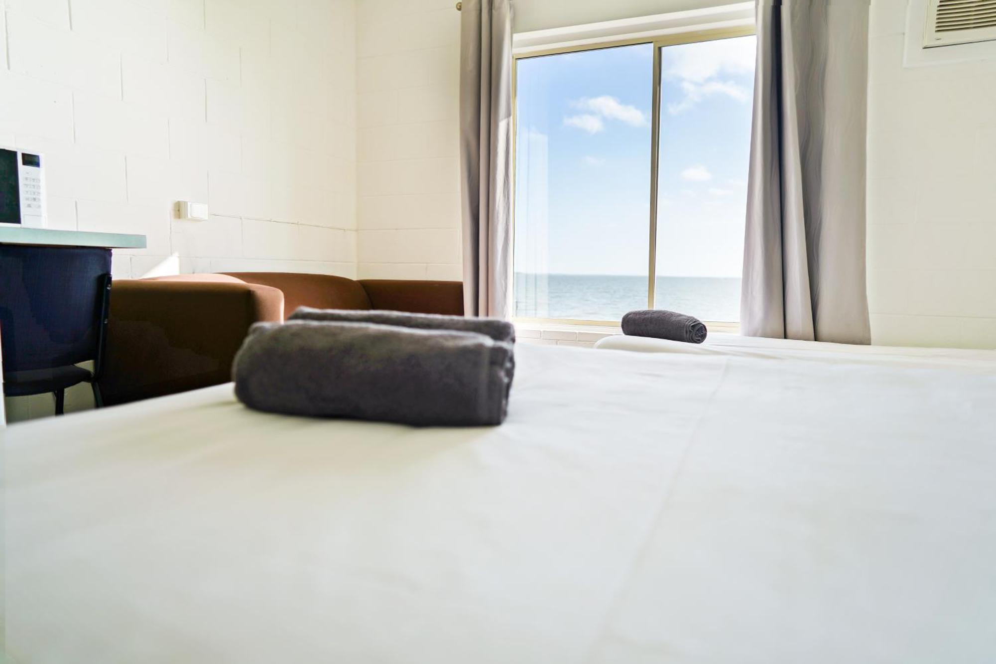 Meningie Waterfront Motel ภายนอก รูปภาพ