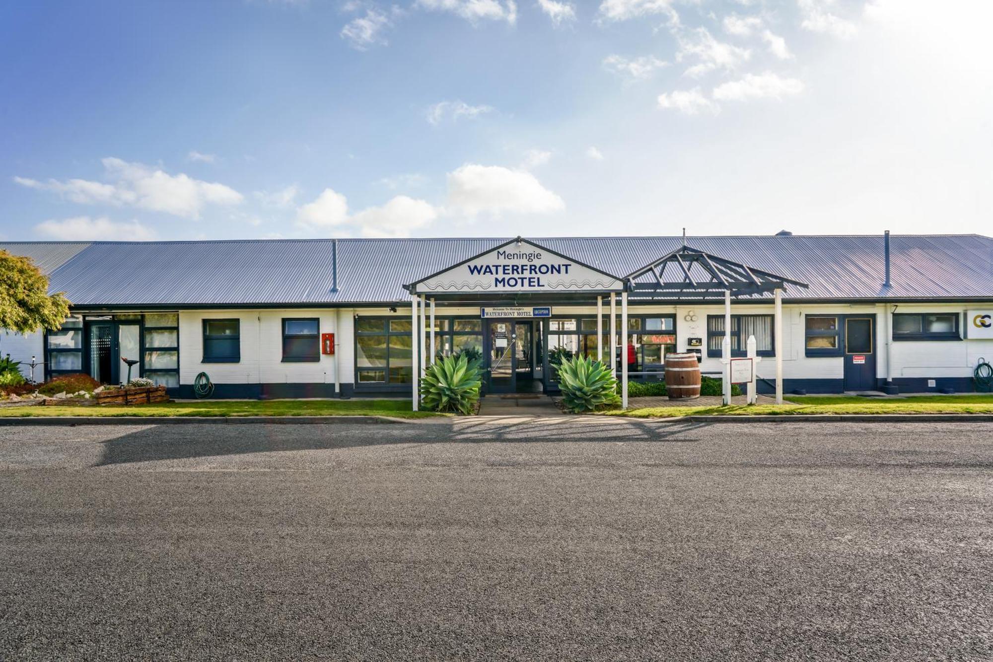 Meningie Waterfront Motel ภายนอก รูปภาพ