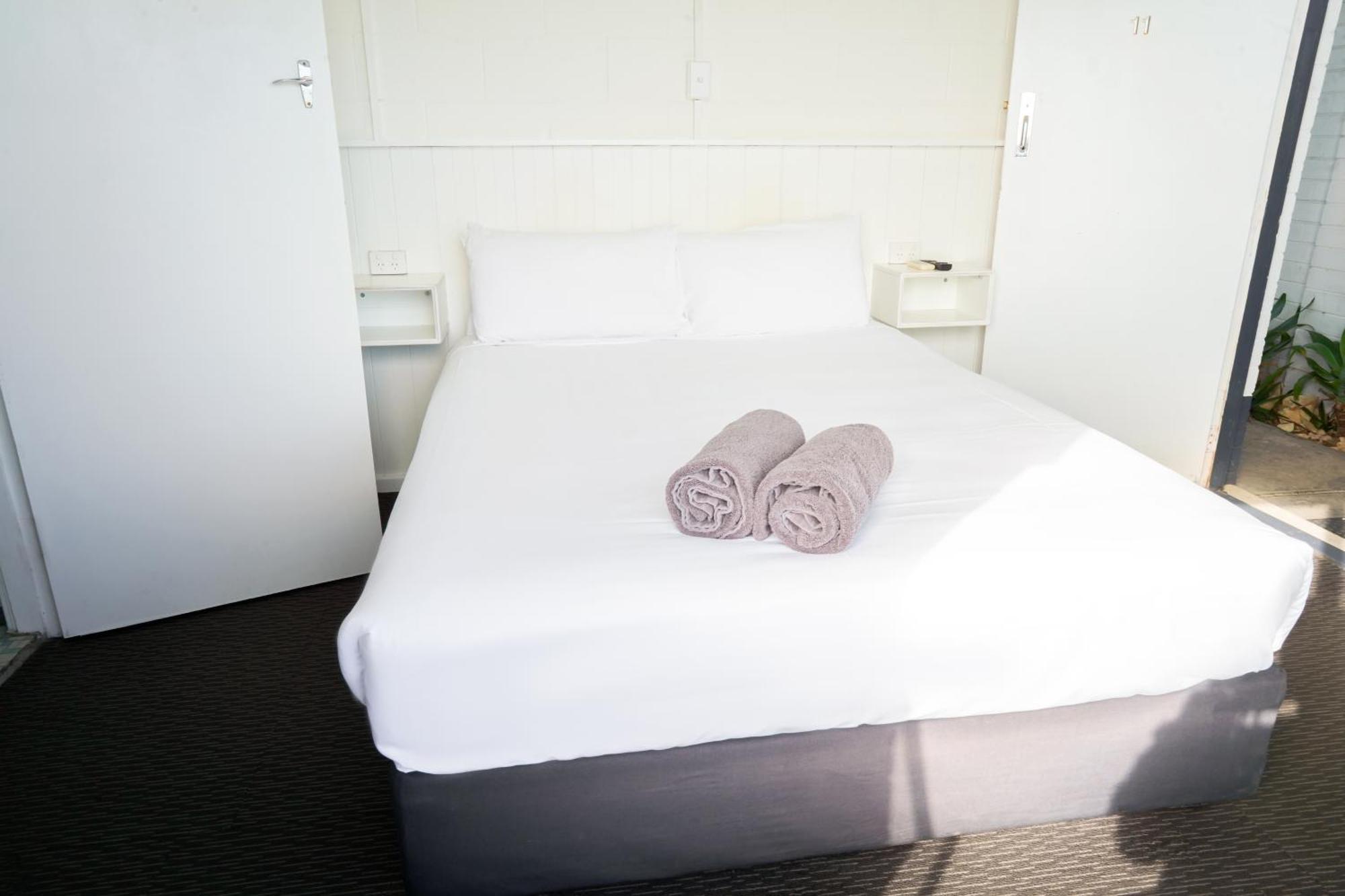 Meningie Waterfront Motel ภายนอก รูปภาพ