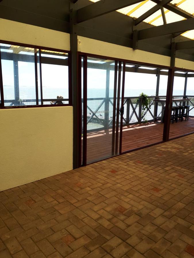 Meningie Waterfront Motel ภายนอก รูปภาพ